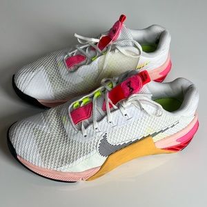 Nike metcom training women 9 size